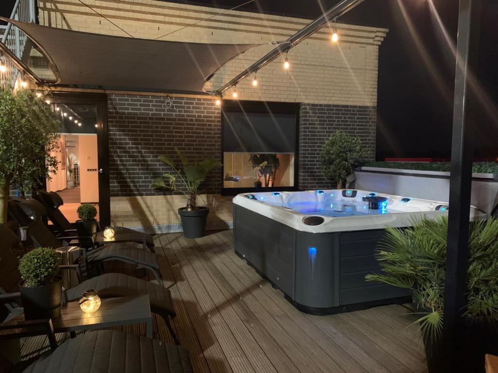 Wellness Dome Penthouse Suite ケルクラーデ エクステリア 写真